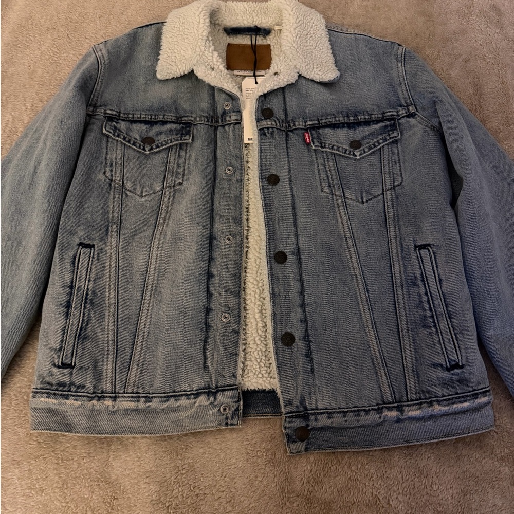 Levi's Blue Denim Sherpa Jacket Levi’s premium men’s size medium BRAND NEW